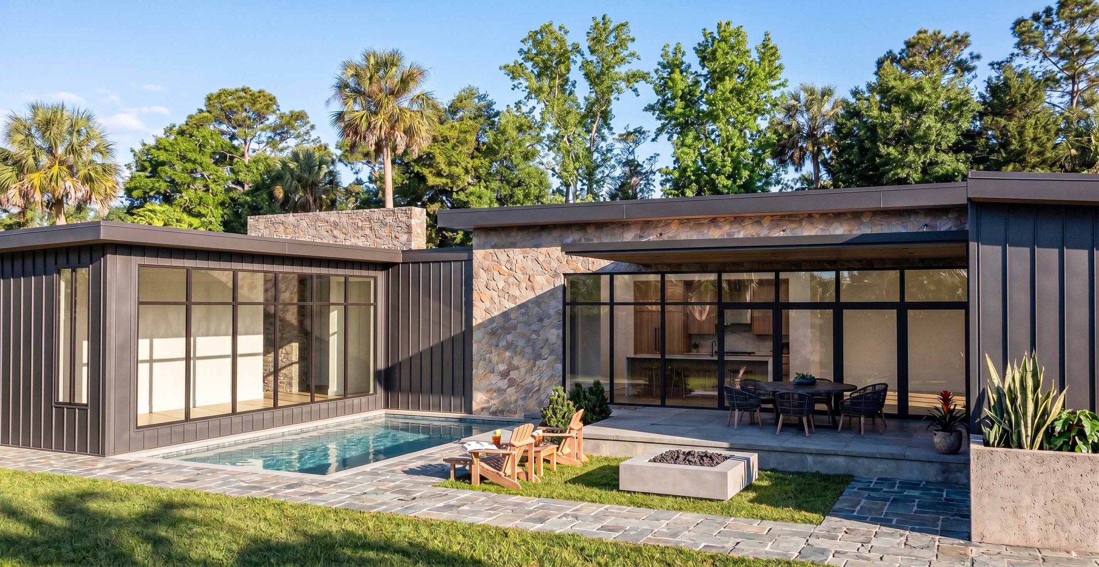 Courtyard · Pool and outdoor dining